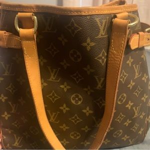 Authentic Louis Vuitton Batignolles Vertical